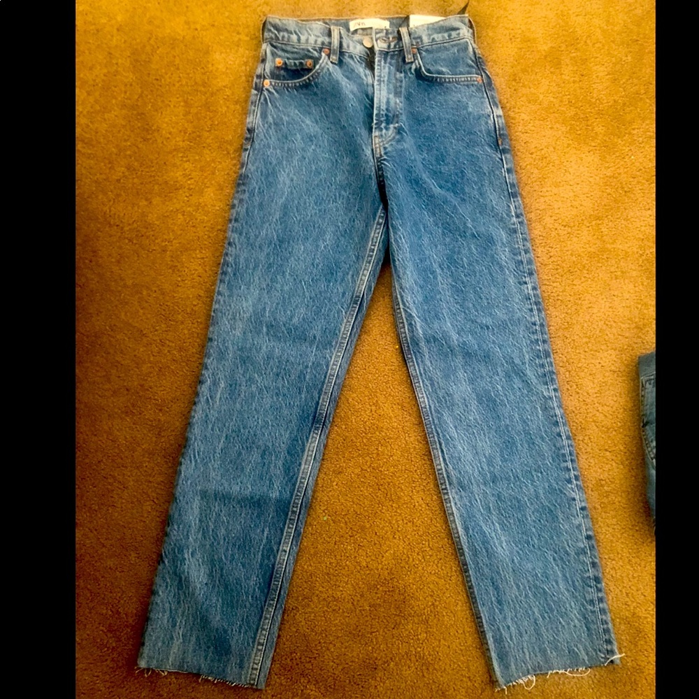 Zara jeans 2/34 NWT